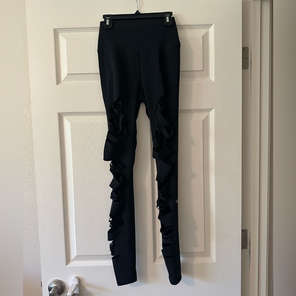 Alo Yoga High Waisted Ripped Warrior Leggings Black Sz XS - Picture 5 of 9